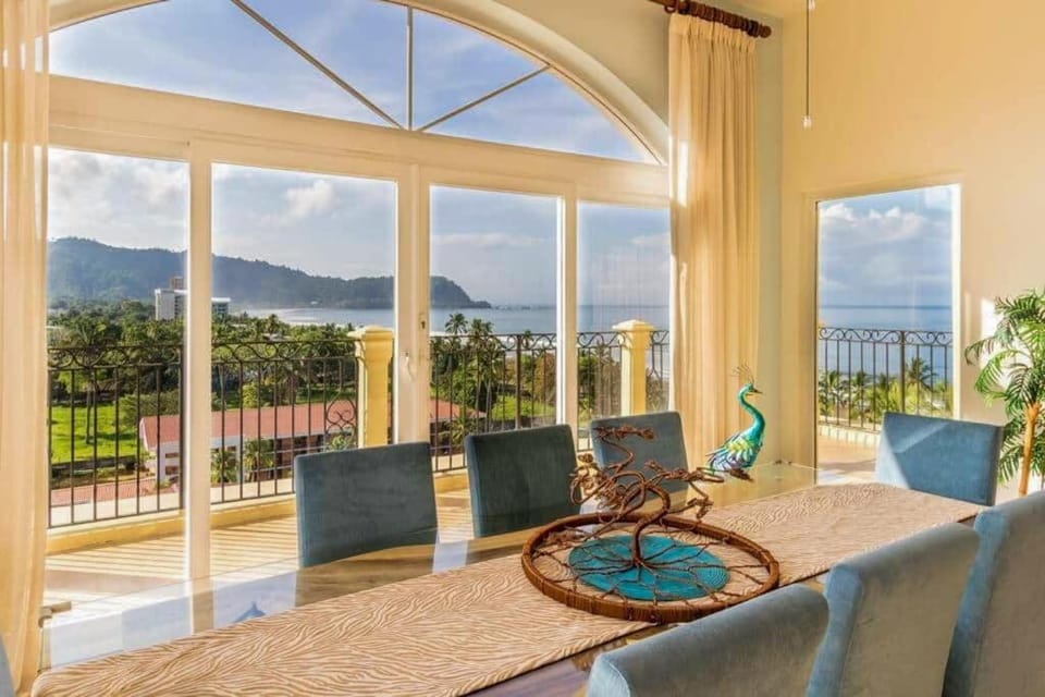 Acqua 801 House in Jaco
