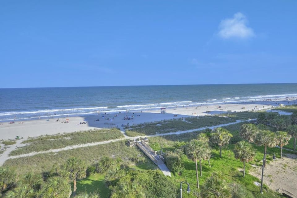 Coastal 2 Bedroom Condo-Oceanfront Views-Boardwalk 639 and 640 House in Myrtle Beach