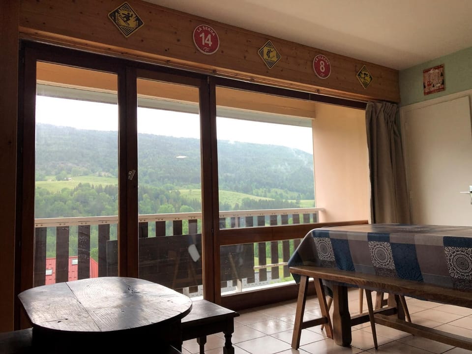 Natural landscape, View (from property/room), Balcony/Terrace, Living room, Mountain view