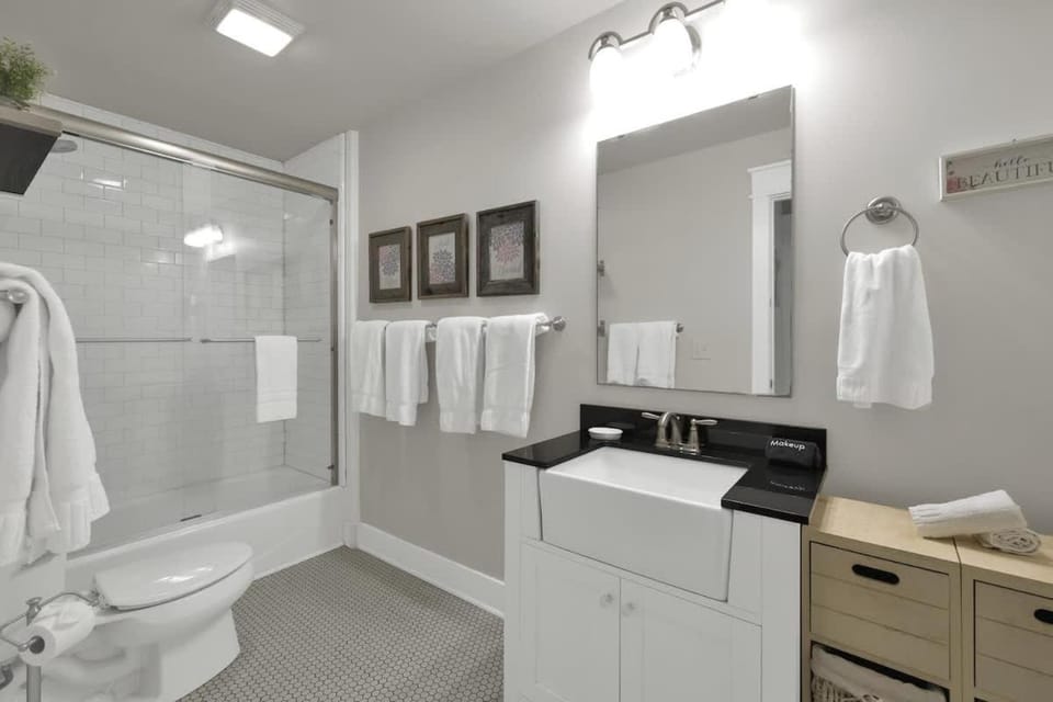 Bathroom, Bath