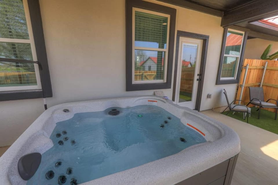 Bathroom, Bath