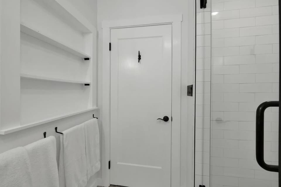 Bathroom, Bath