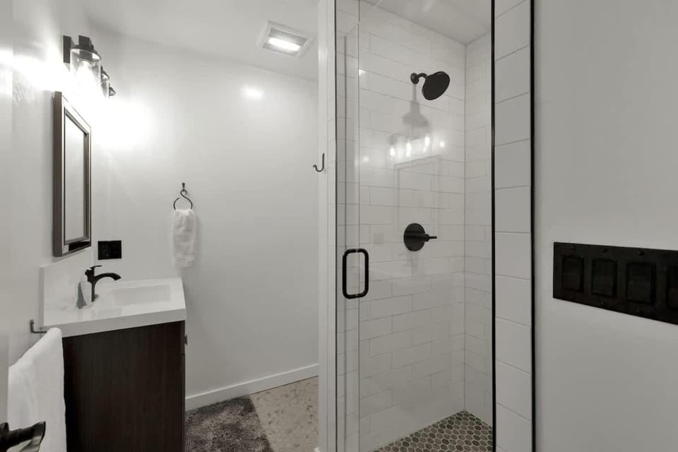Bathroom, Bath