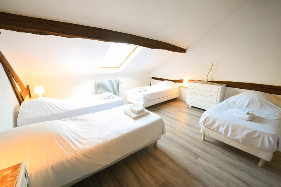 Property building, Living room, Bedroom