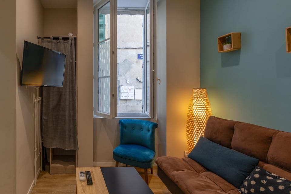 Property building, Living room