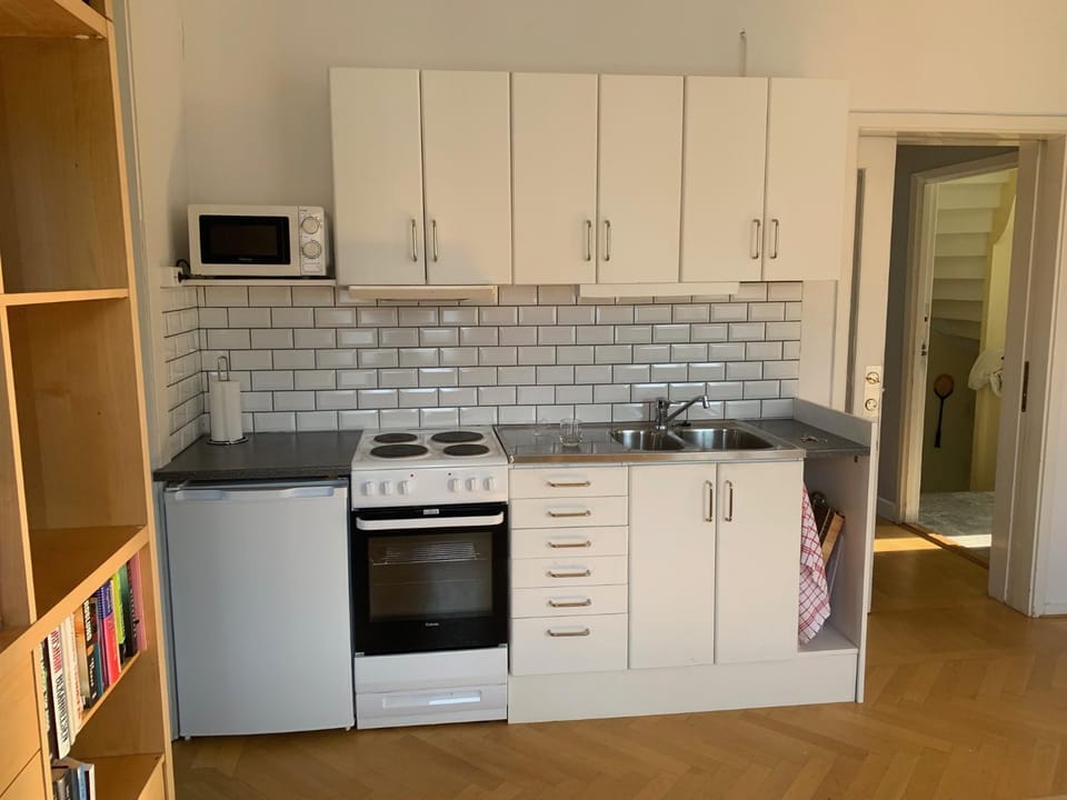 Rymlig ljus lägenhet i lugnt område nära centrum Apartment in Västra Götaland County