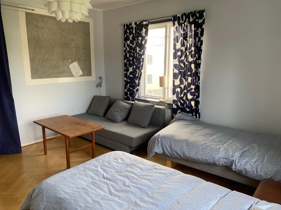 Rymlig ljus lägenhet i lugnt område nära centrum Apartment in Västra Götaland County