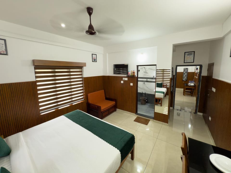 Bed, TV and multimedia, Photo of the whole room, Bedroom, wardrobe