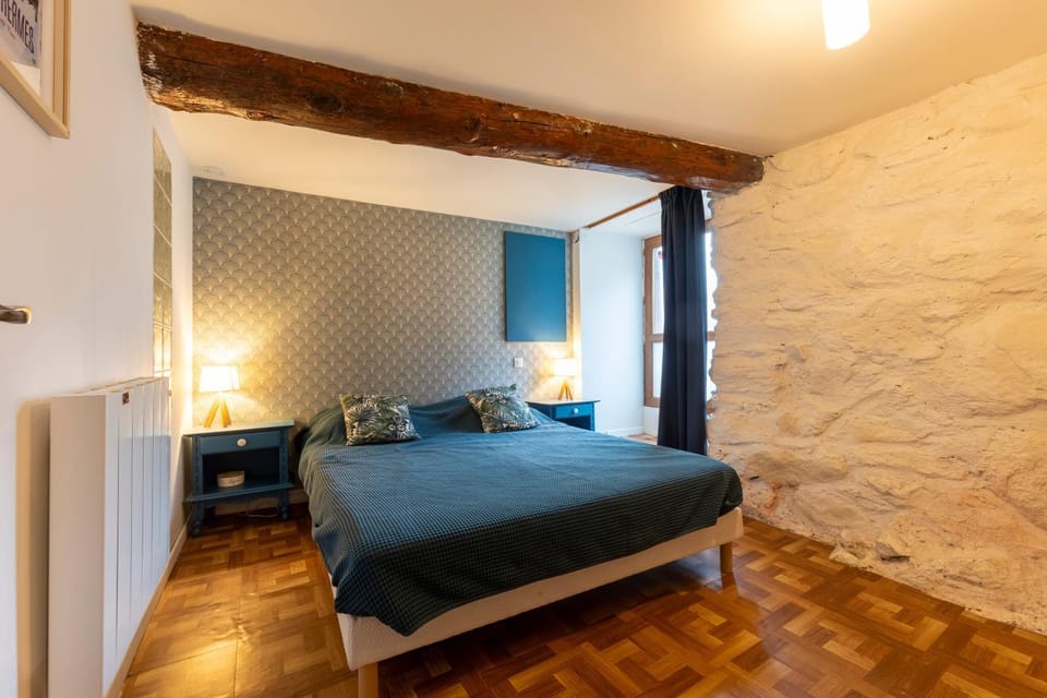 Living room, Bedroom