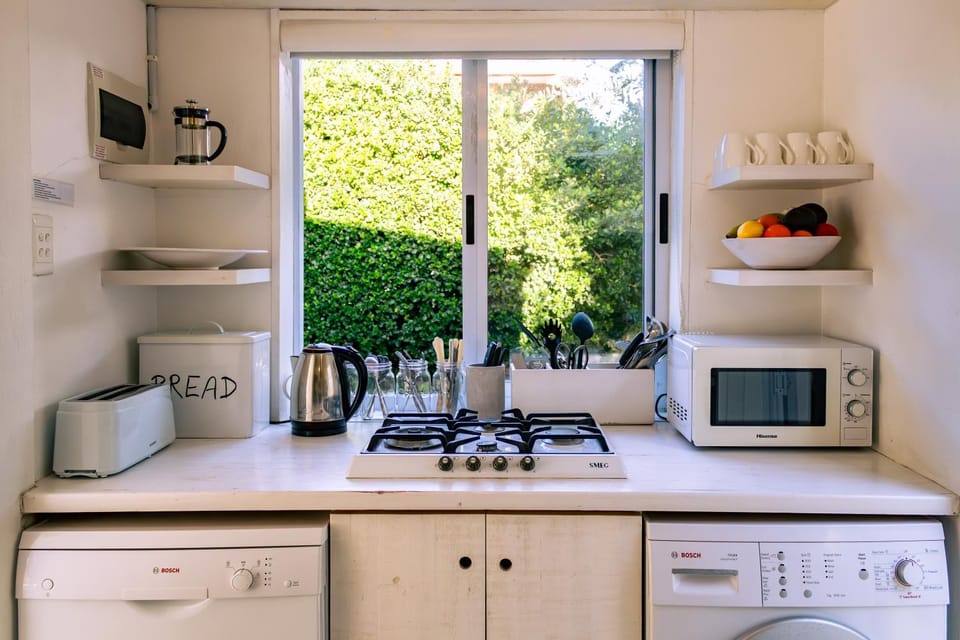 Coffee/tea facilities, Kitchen or kitchenette, dishwasher, pet friendly, stove, toaster