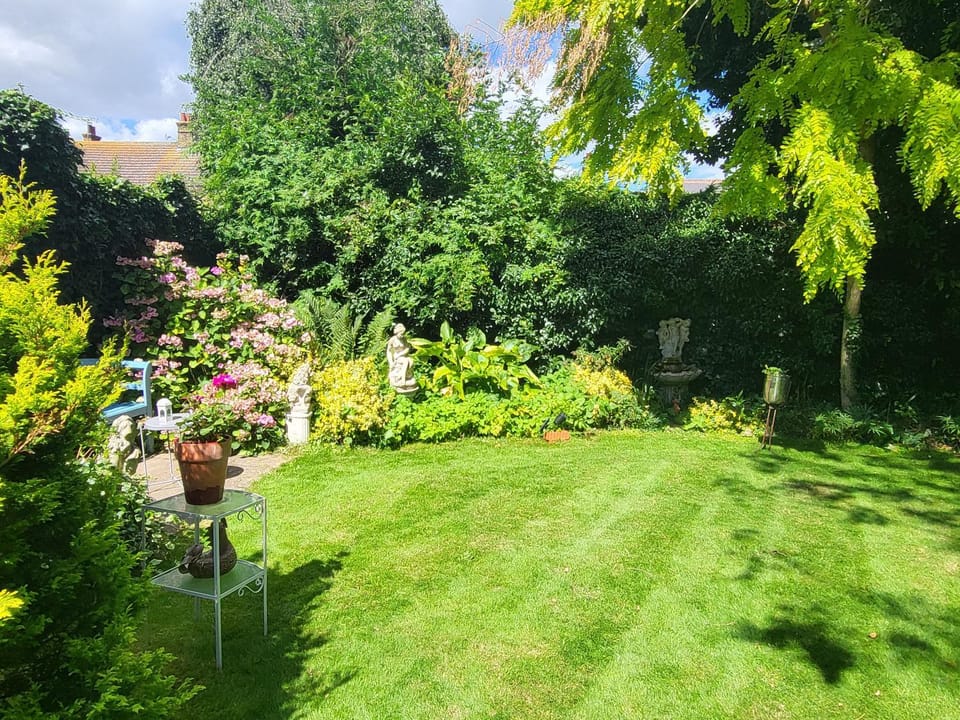 Garden, Garden view