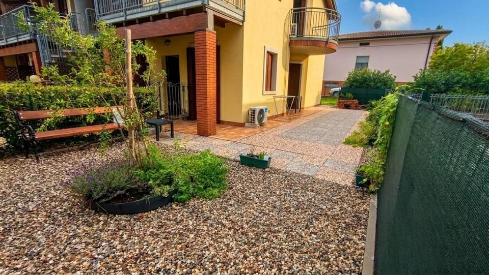 Garden, Garden