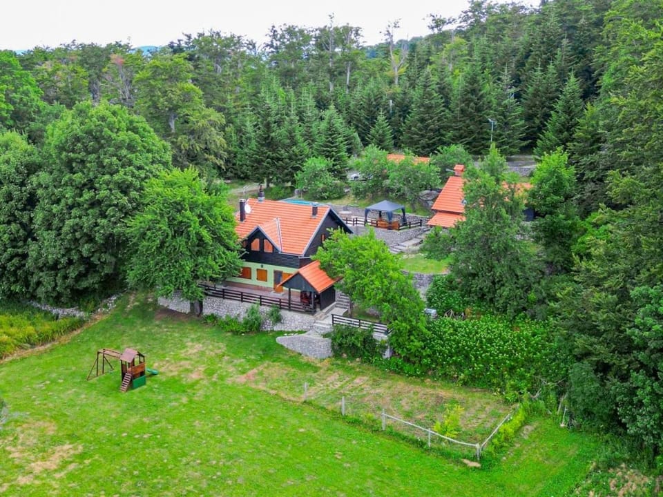 Villa Plančica Chalet in Lika-Senj County