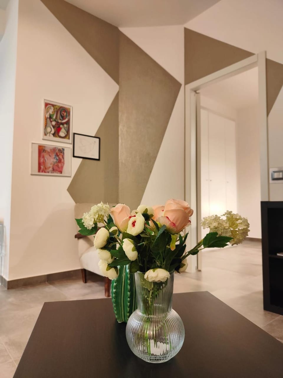 Living room, Decorative detail, Decorative detail