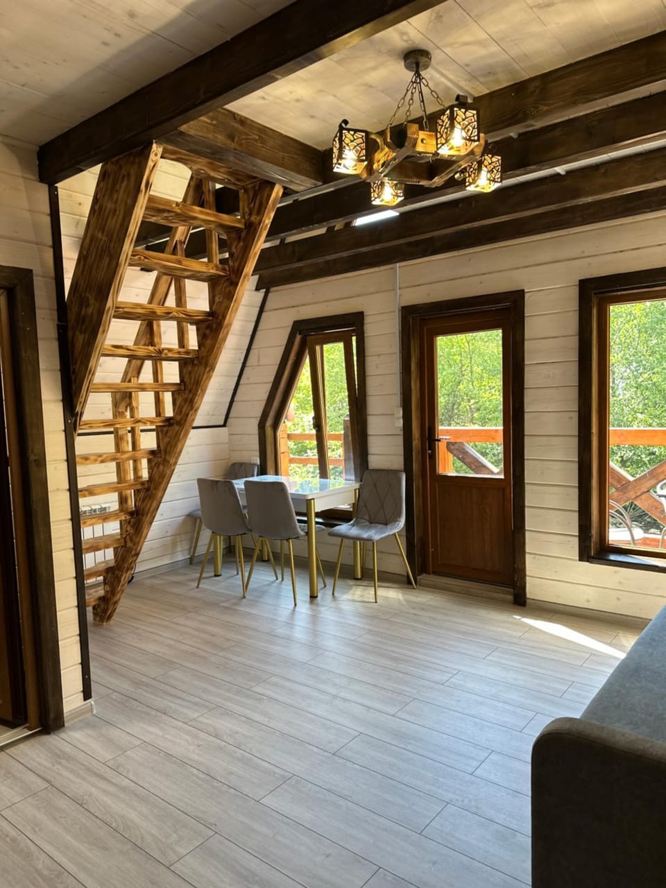Орхідея LUXE 3 Apartment in Ukraine