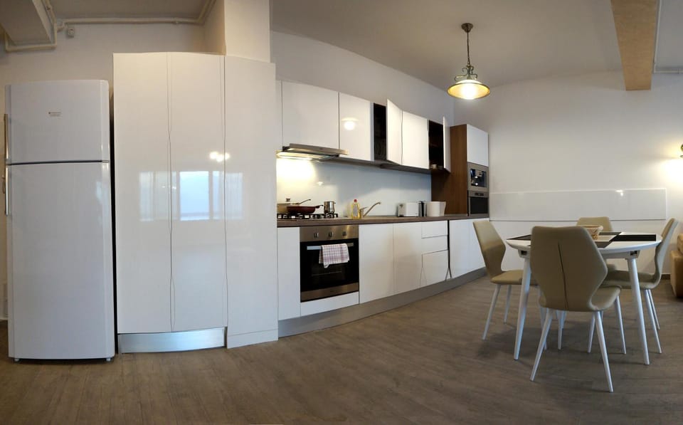 Kitchen or kitchenette, Dining area, kitchen, kitchen