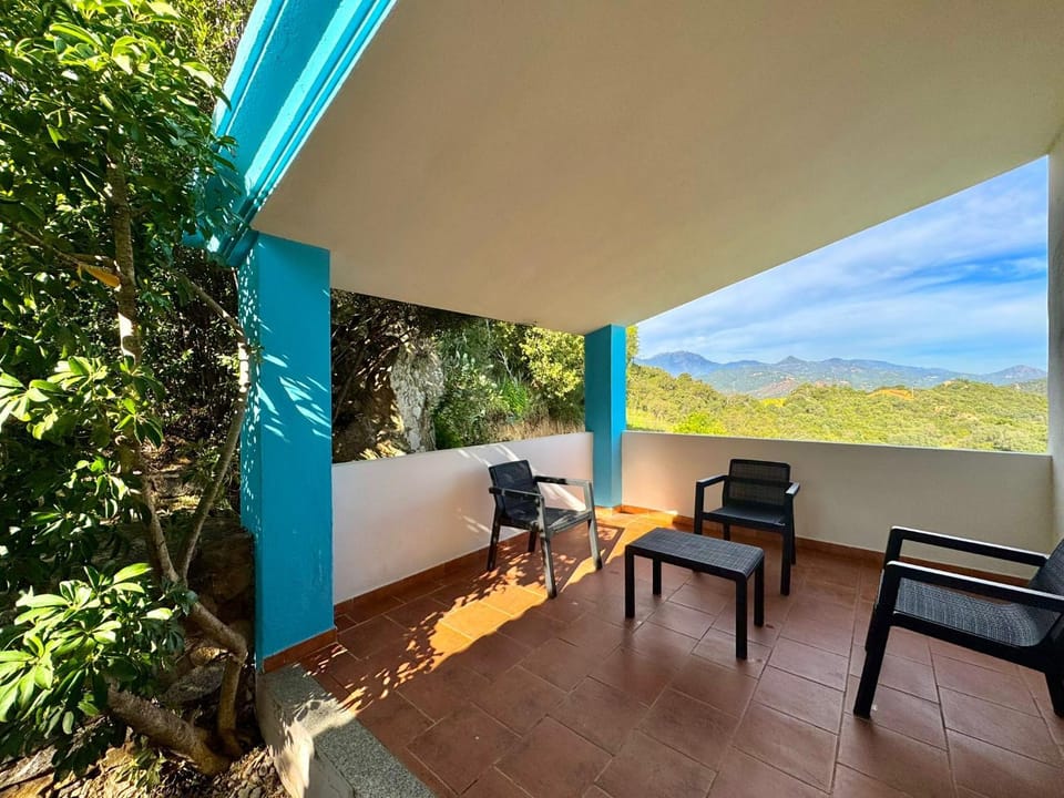 Natural landscape, View (from property/room), Balcony/Terrace