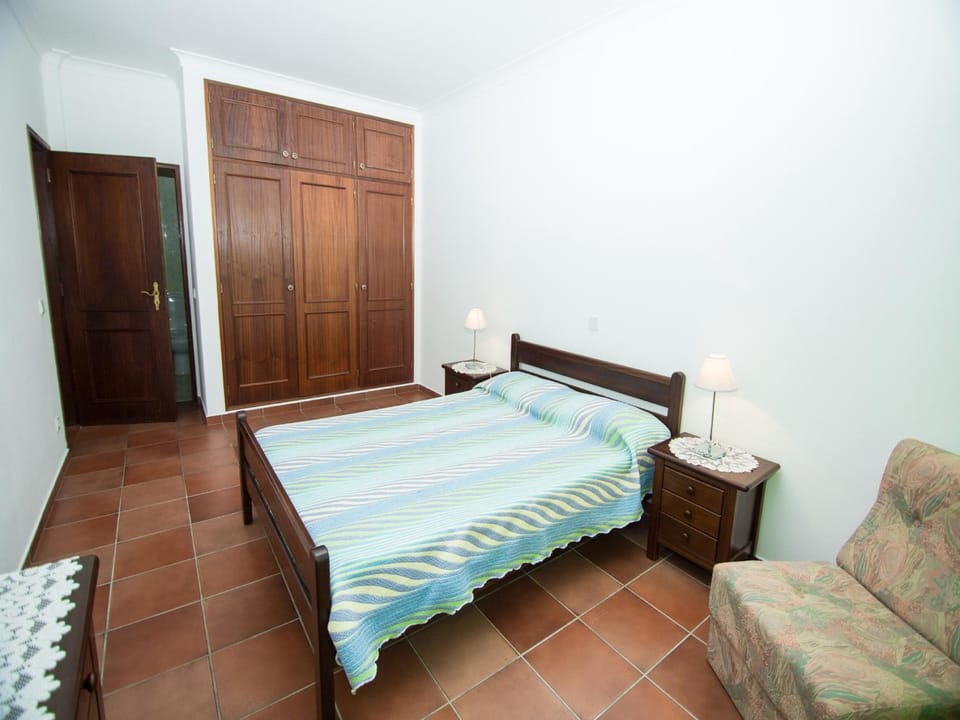 Bed, Bedroom, wardrobe