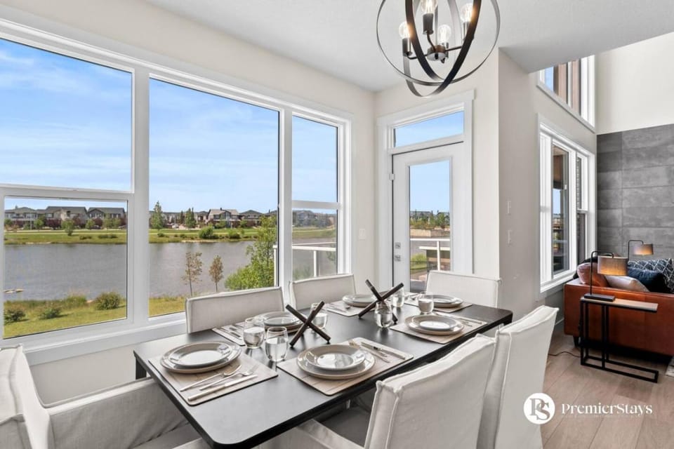 Luxurious Detached House with Private Garage, Lake View, Central AC & More House in Airdrie