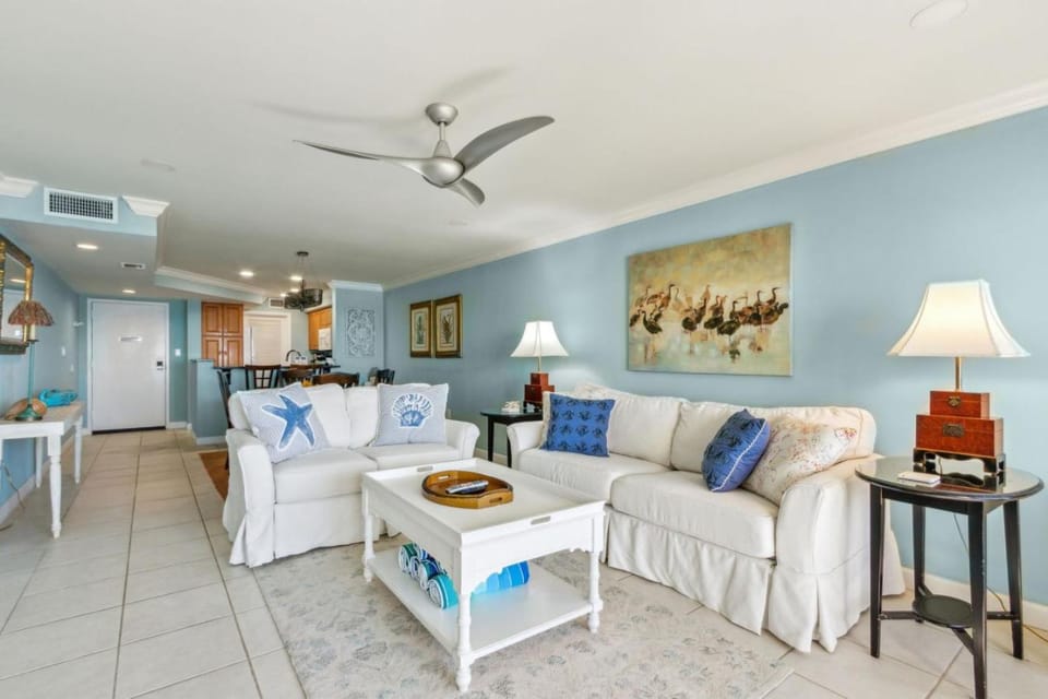 Amelia Surf and Racquet Club Condo - Ocean Front - 6th Floor - Pools - Tennis Courts - Sleeps 6 House in Amelia Island