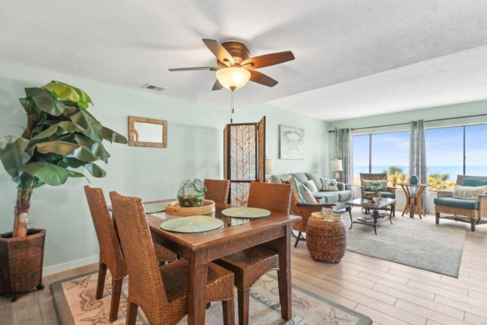 Amelia Surf and Racquet Club Condo - 3rd Floor Ocean Front - Pools - Tennis Courts - Sleeps 4 House in Amelia Island