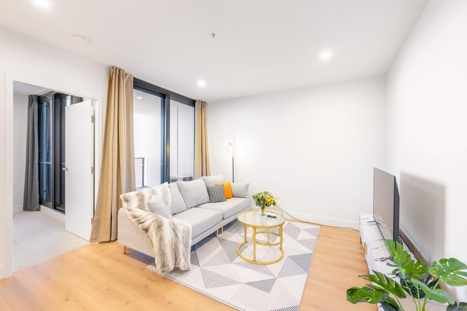 Communal lounge/ TV room, TV and multimedia, Living room, Seating area