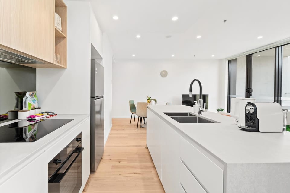 Coffee/tea facilities, Kitchen or kitchenette, oven, stove, toaster