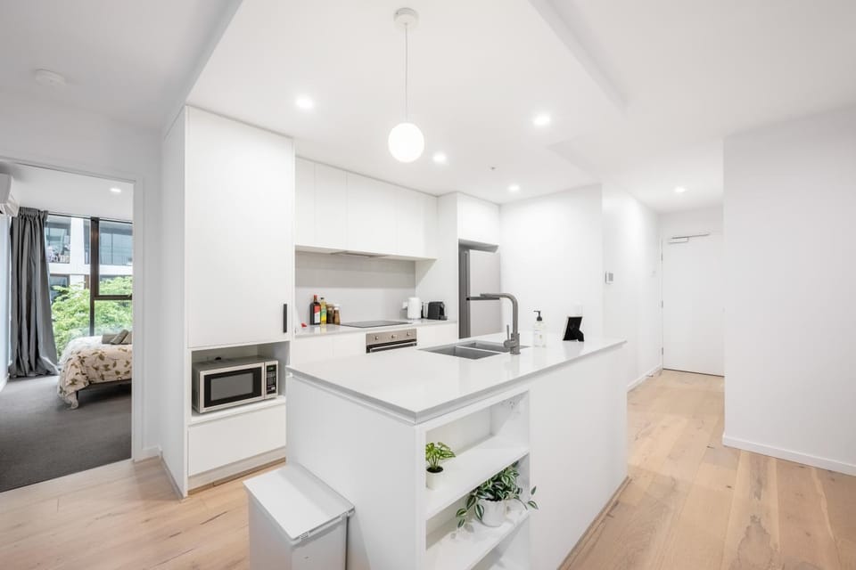 Coffee/tea facilities, Kitchen or kitchenette, microwave, stove