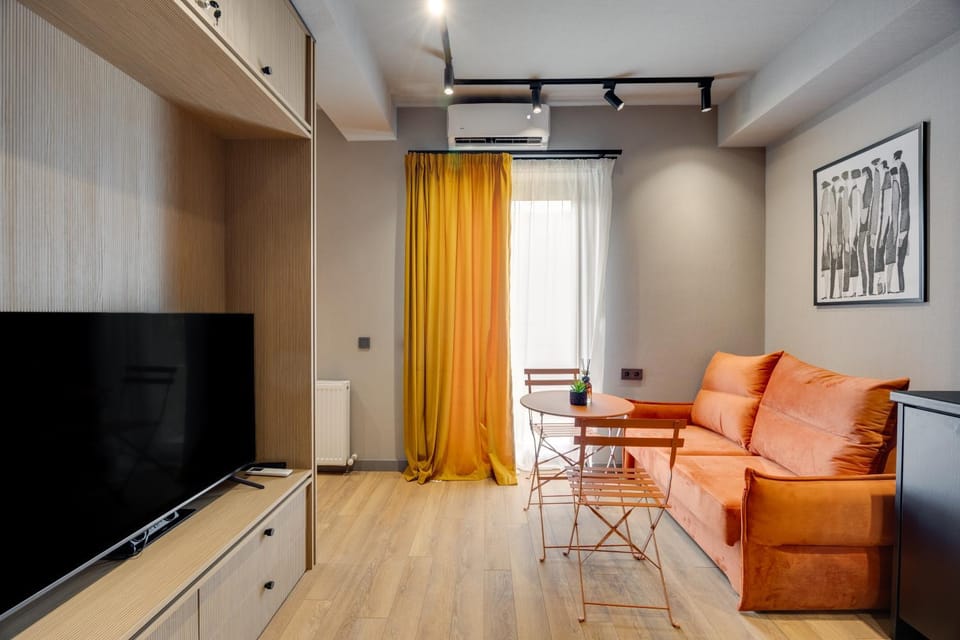TV and multimedia, Living room, Seating area