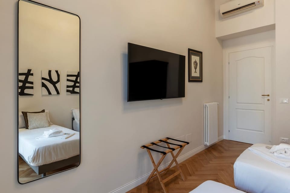 Castro Pretorio 21 - FromHometoRome Apartment in Rome
