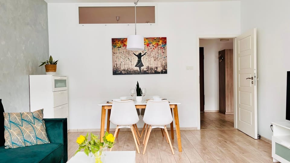 Rydygiera Modern Apartment 52 m2 with free parking Near Arkadia Apartment in Warsaw