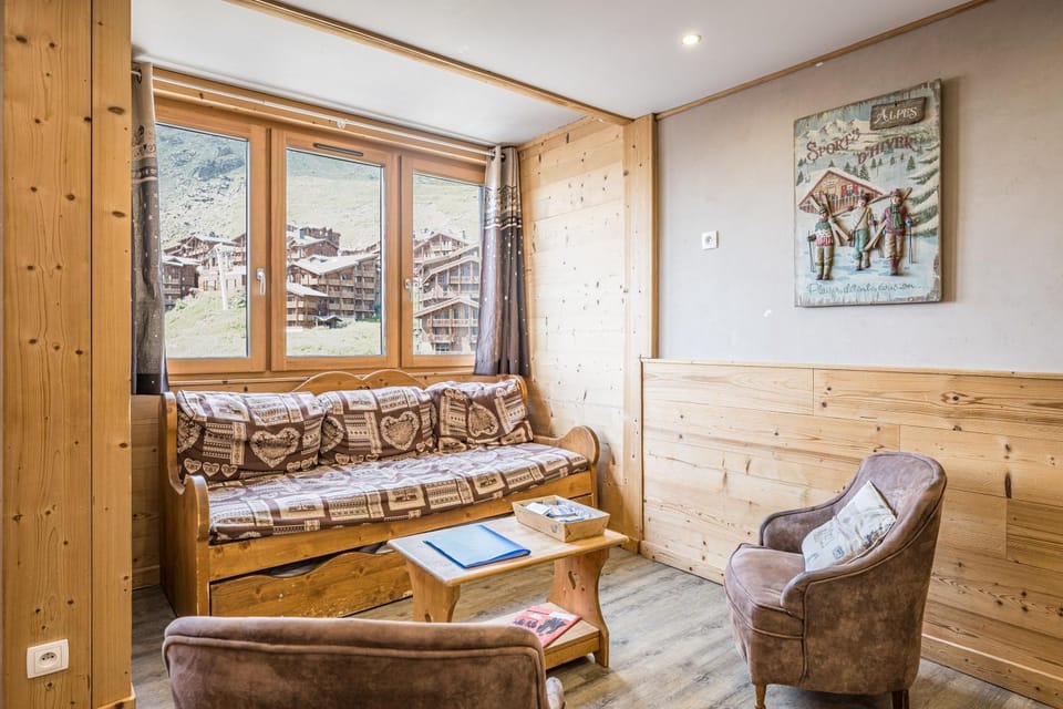 Property building, Living room