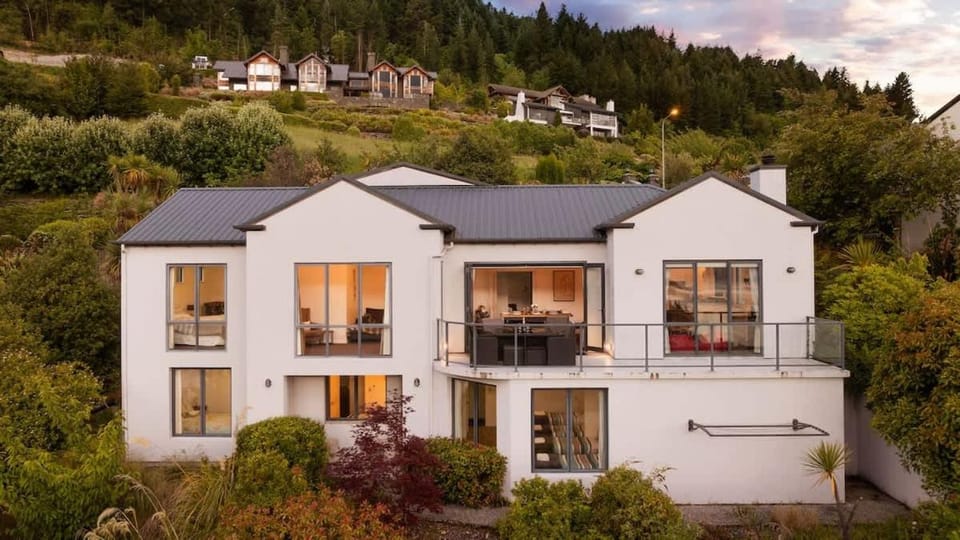 The Queenstown Bothy Villa in Queenstown