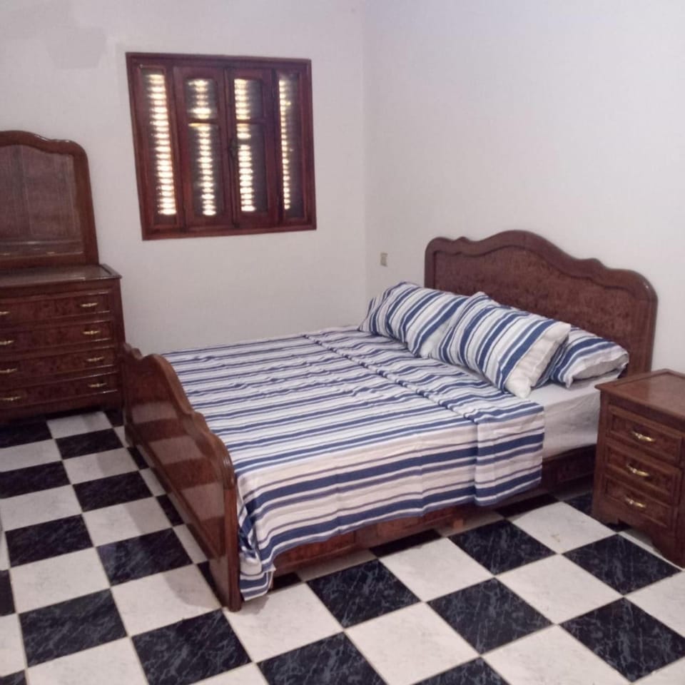 Appartement caponegro au calme et à 5 min de la plage Bed and Breakfast in Tangier-Tétouan-Al Hoceima