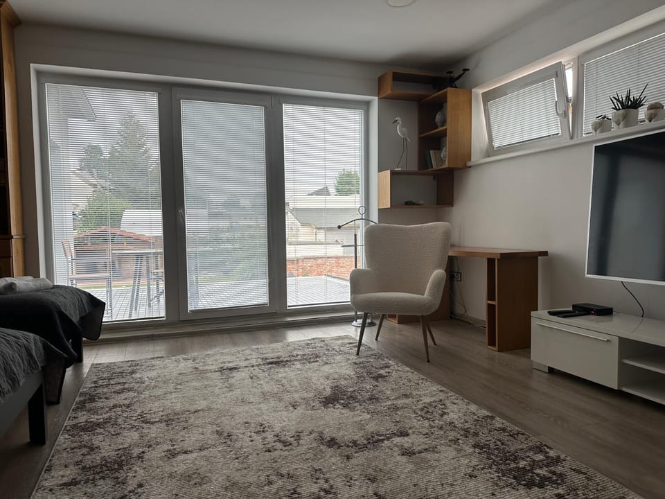 Living room, Bedroom