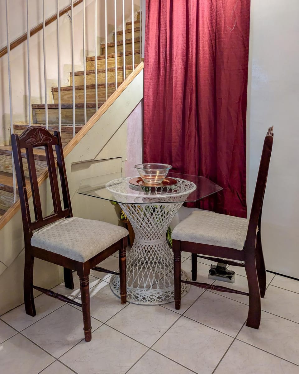Wellington Manor Townhouse 6 Vacation rental in Kingston