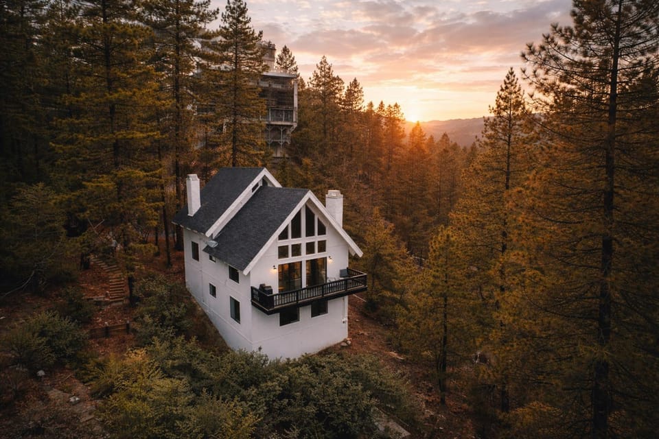 Property building, Day, Natural landscape, Mountain view, Sunset
