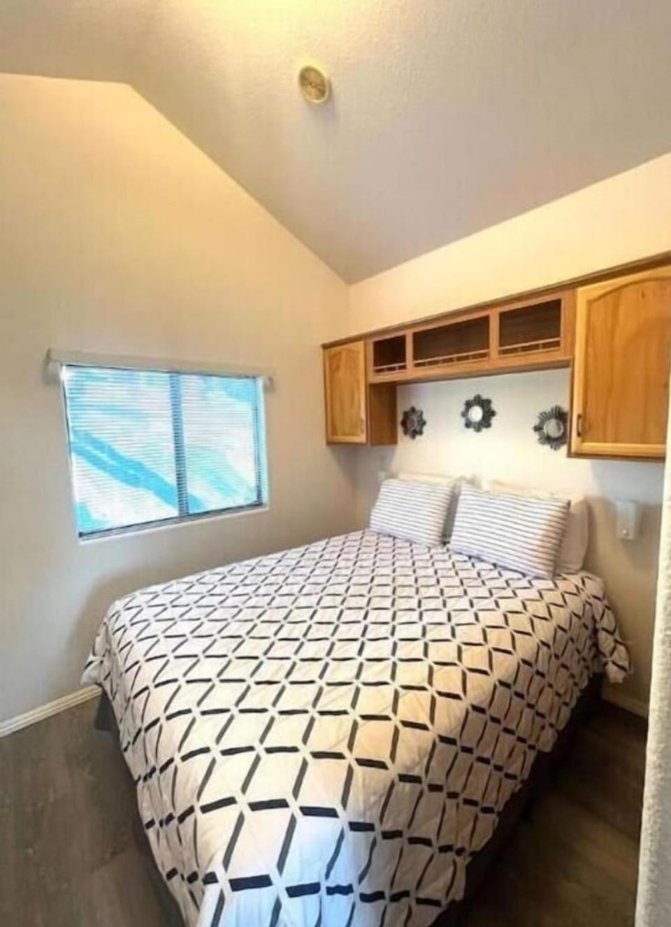 Rogue River Landing Resort Cabins Cabin in Oregon