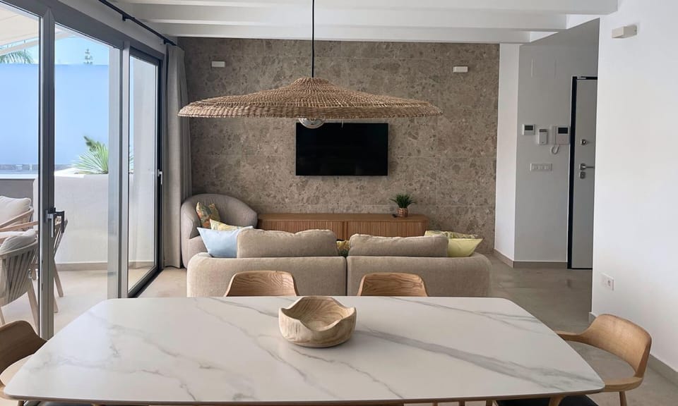 TV and multimedia, Photo of the whole room, Seating area