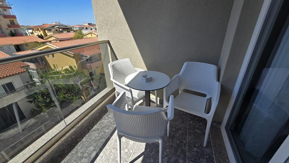 Balcony/Terrace, Seating area