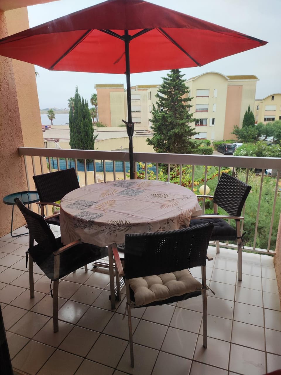 2 appartements mitoyens avec climatisation, piscine et parking - Plages et Port à 100m Apartment in Gruissan