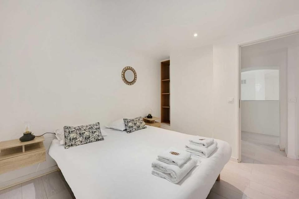 Spacious apartment-2BR-4P Apartment in Île-de-France