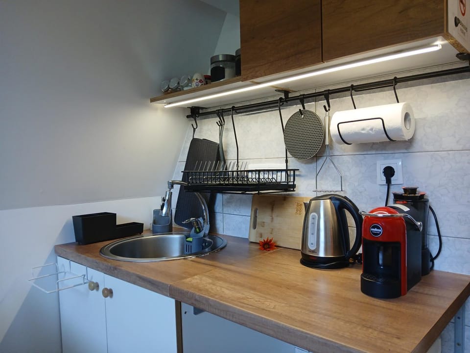 Coffee/tea facilities, Kitchen or kitchenette