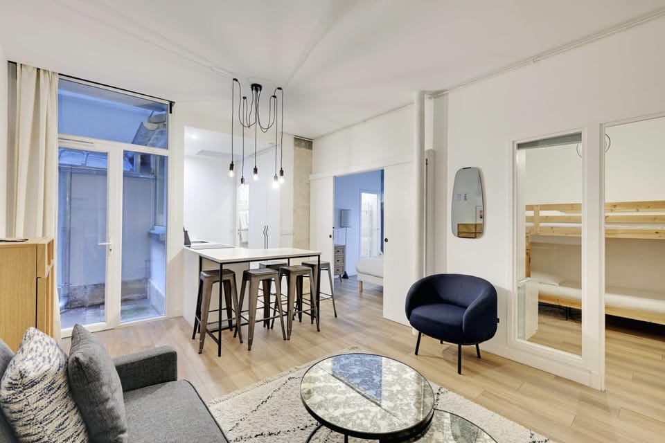 Modern apartment - 2BR-6P-Oberkampf Apartment in Paris