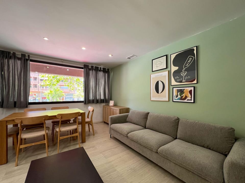 Living room, Seating area, Dining area