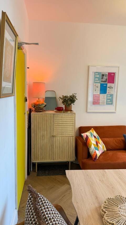 Cosy 1 Bed Boutique City Stay Apartment in Wolverhampton