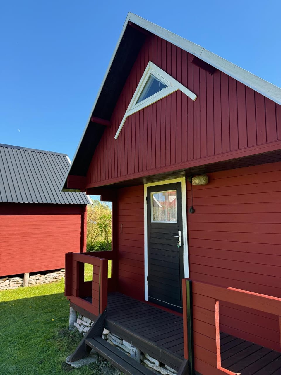 Property building, Day, Garden