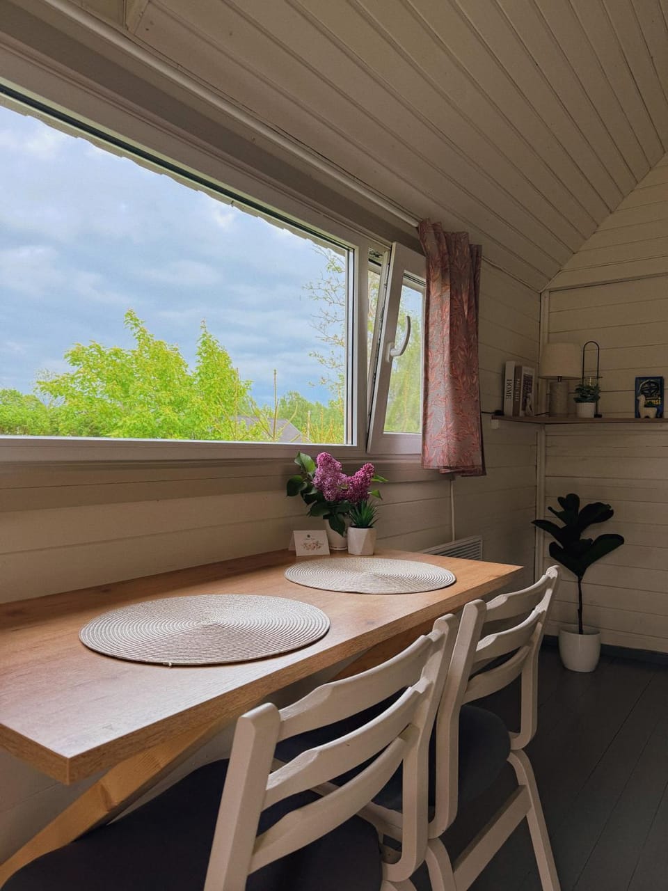 View (from property/room), Dining area