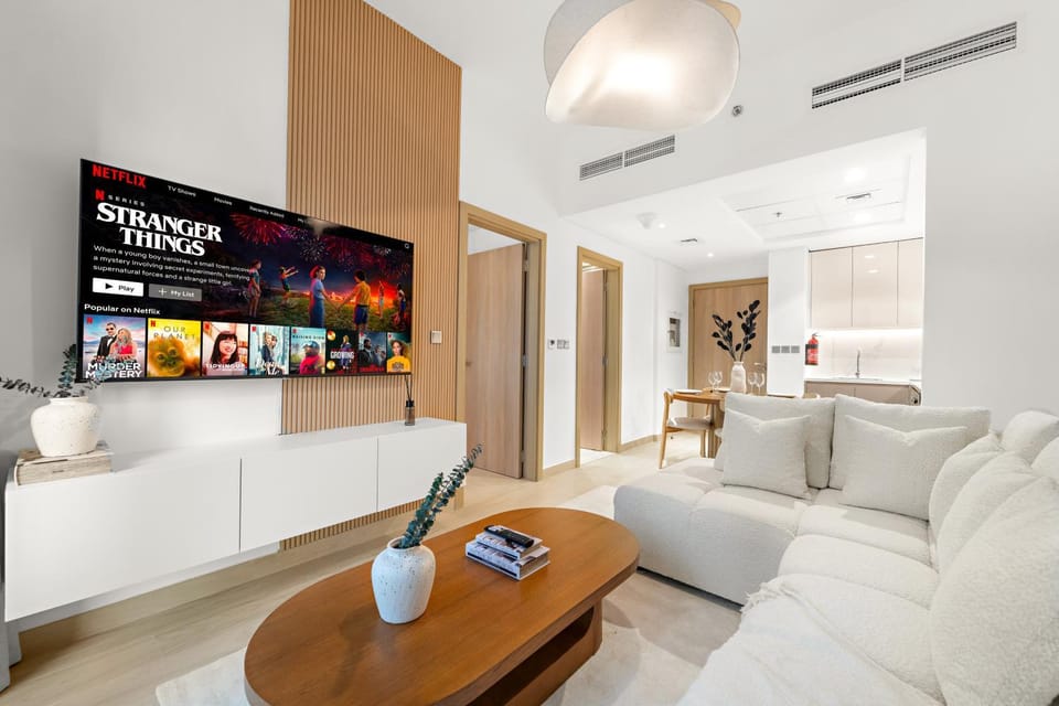 TV and multimedia, Living room, Evening entertainment, air conditioner