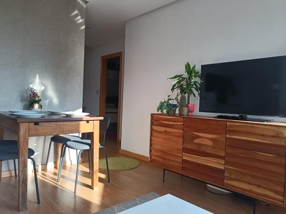 Communal lounge/ TV room, Dining area